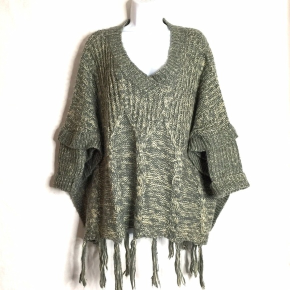 Anthropologie Sweaters - Anthropologie Love Token V-Neck Fringe Poncho